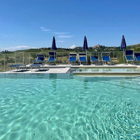Agriturismo La Mussia Castelnuovo  Bagian luar foto