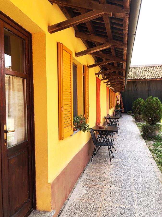 Agriturismo La Mussia Castelnuovo  Bagian luar foto