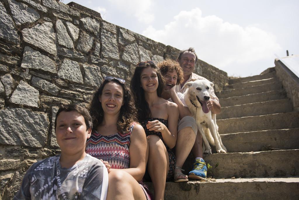 Agriturismo La Mussia Castelnuovo  Bagian luar foto